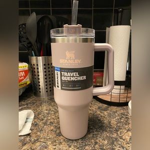 Stanley 40 oz tumbler